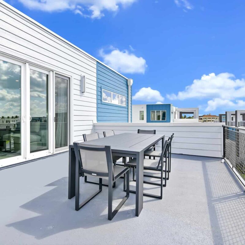 Spectrum Resort Orlando condo outdoor terrace with picnic table
